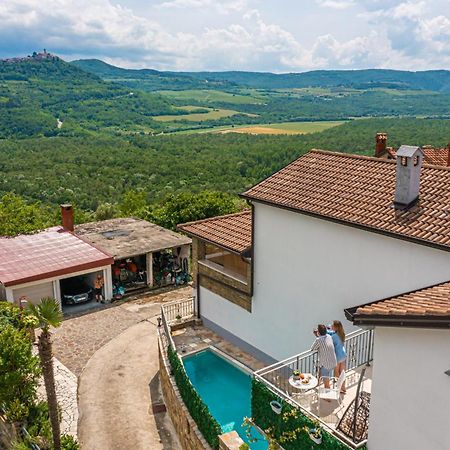 ליבאדה Holiday Home Belveder Motovun With Heated Pool מראה חיצוני תמונה