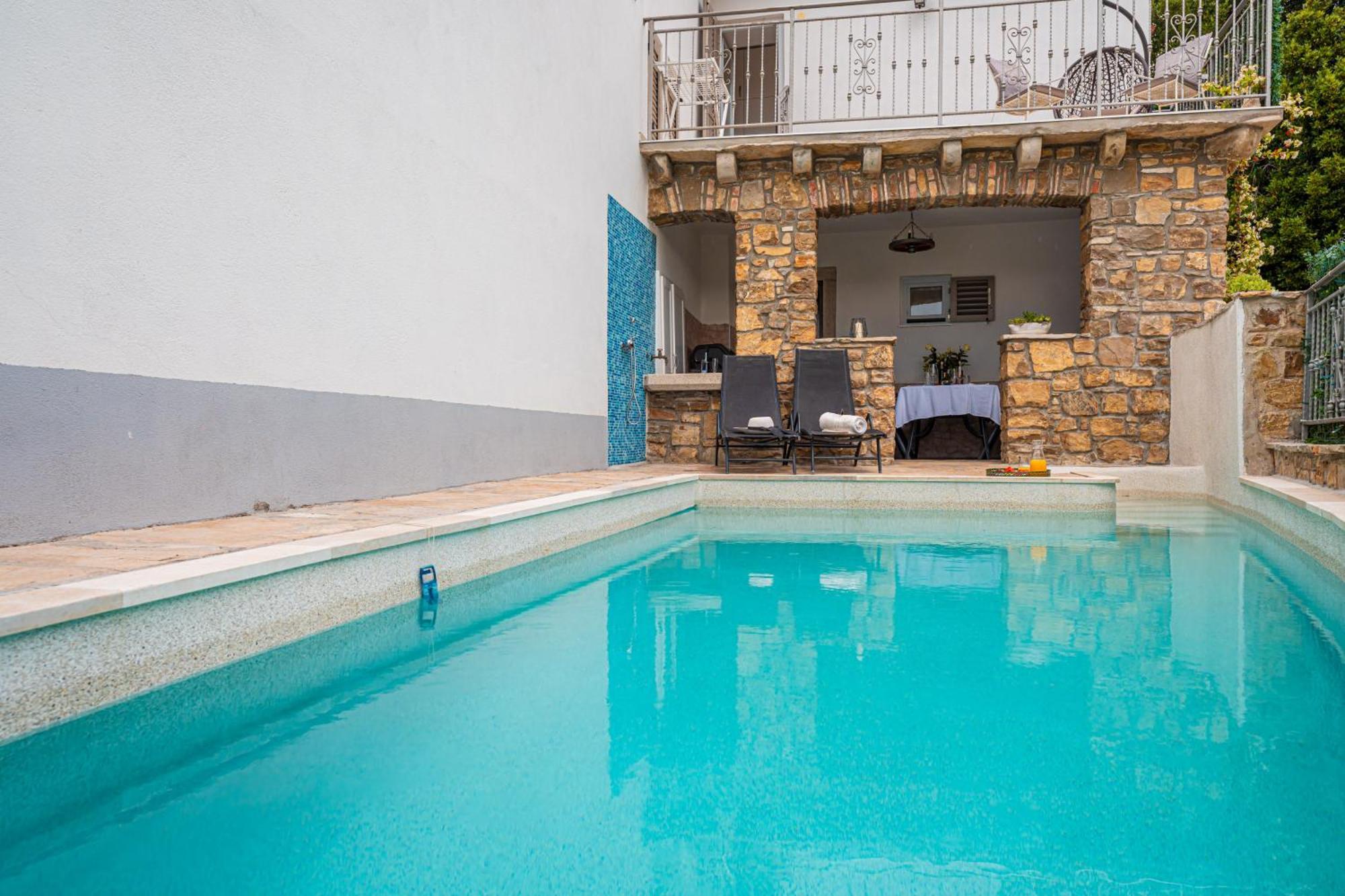 ליבאדה Holiday Home Belveder Motovun With Heated Pool מראה חיצוני תמונה