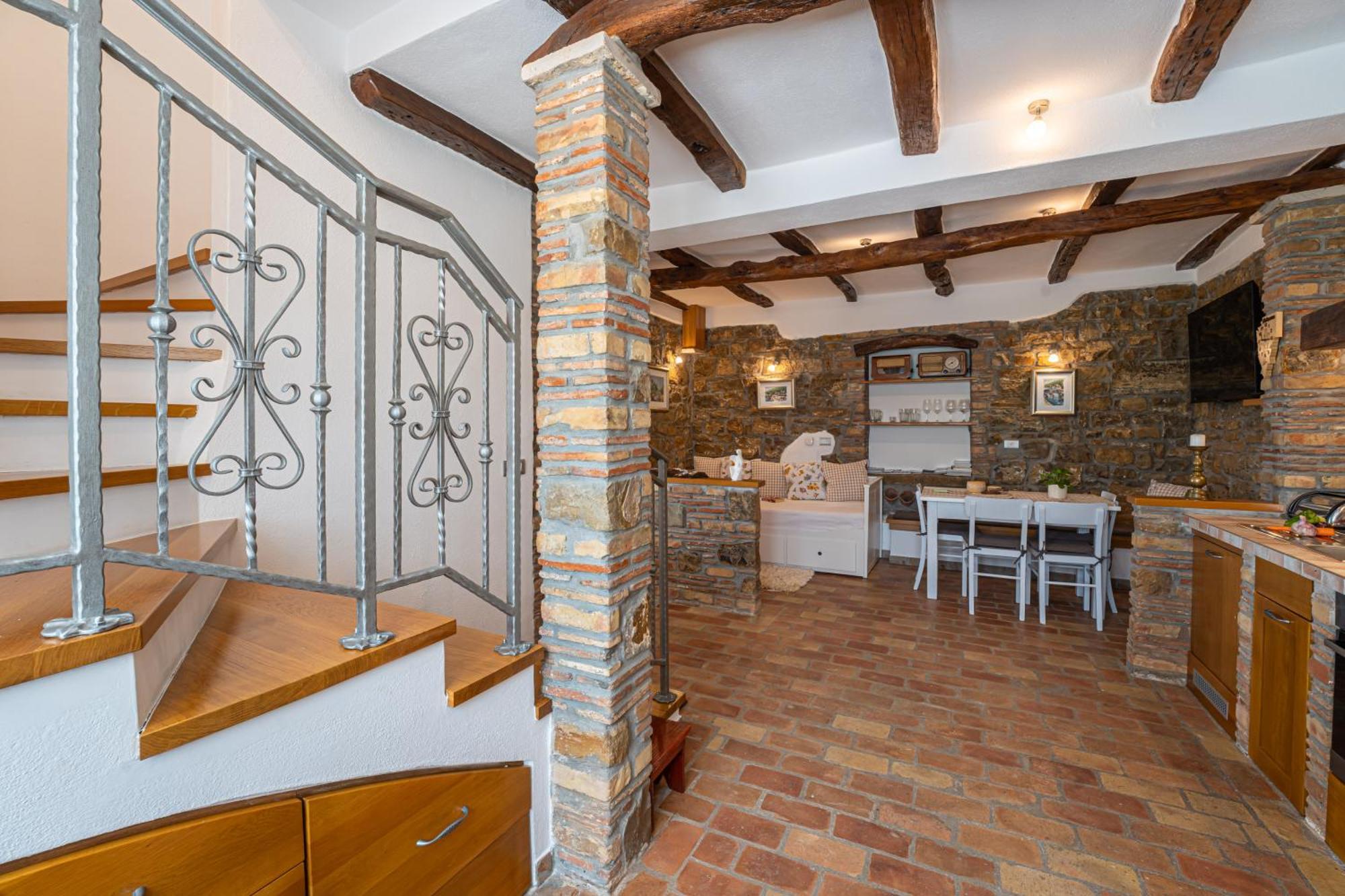 ליבאדה Holiday Home Belveder Motovun With Heated Pool מראה חיצוני תמונה