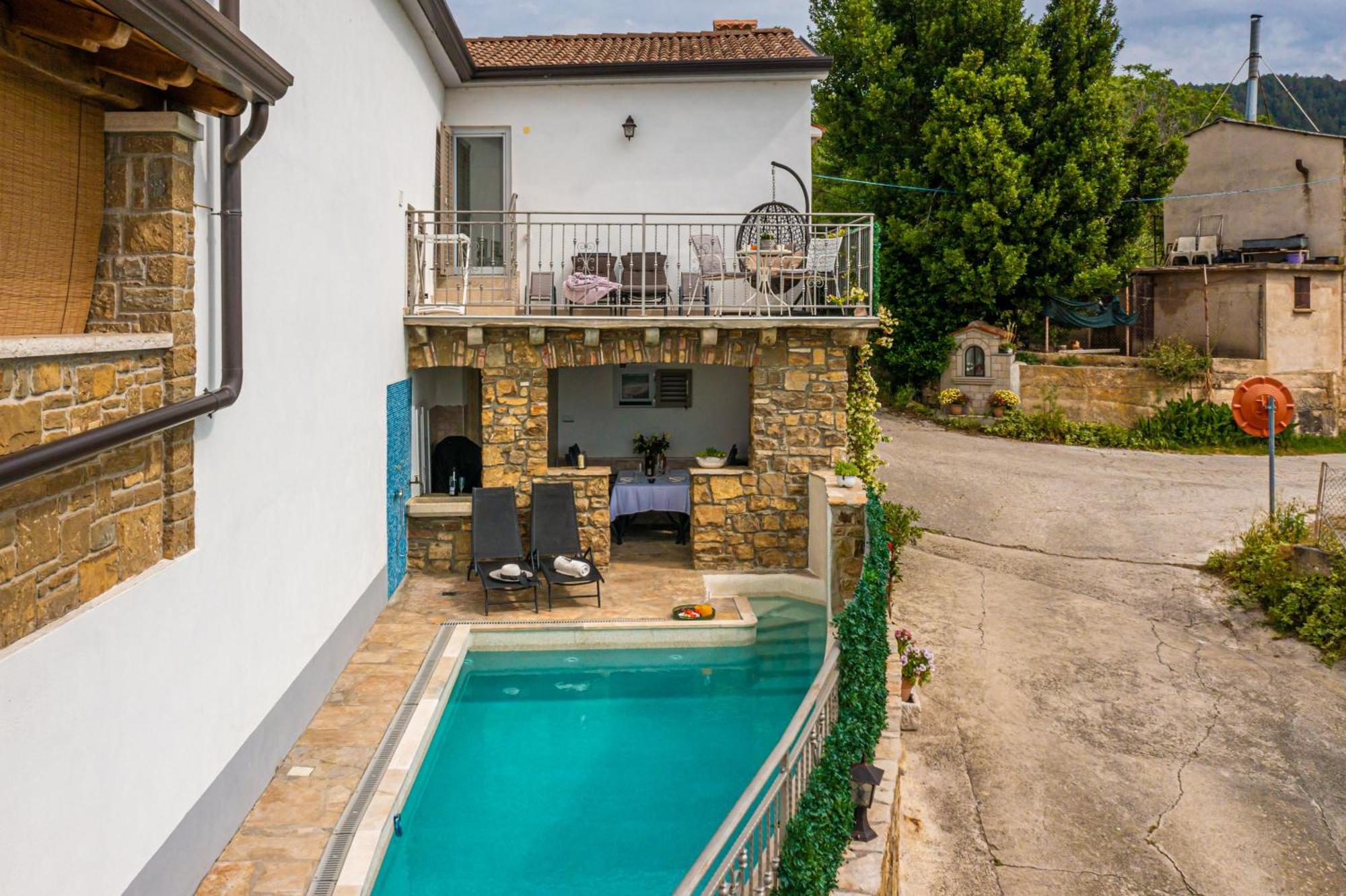 ליבאדה Holiday Home Belveder Motovun With Heated Pool מראה חיצוני תמונה